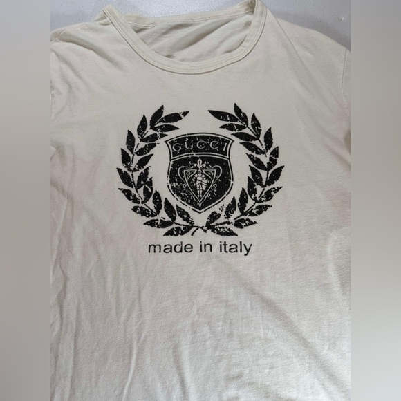 Gucci
T-shirt
MInternational
Very good condition
White, Cotton See measurements - Picture 8 of 9